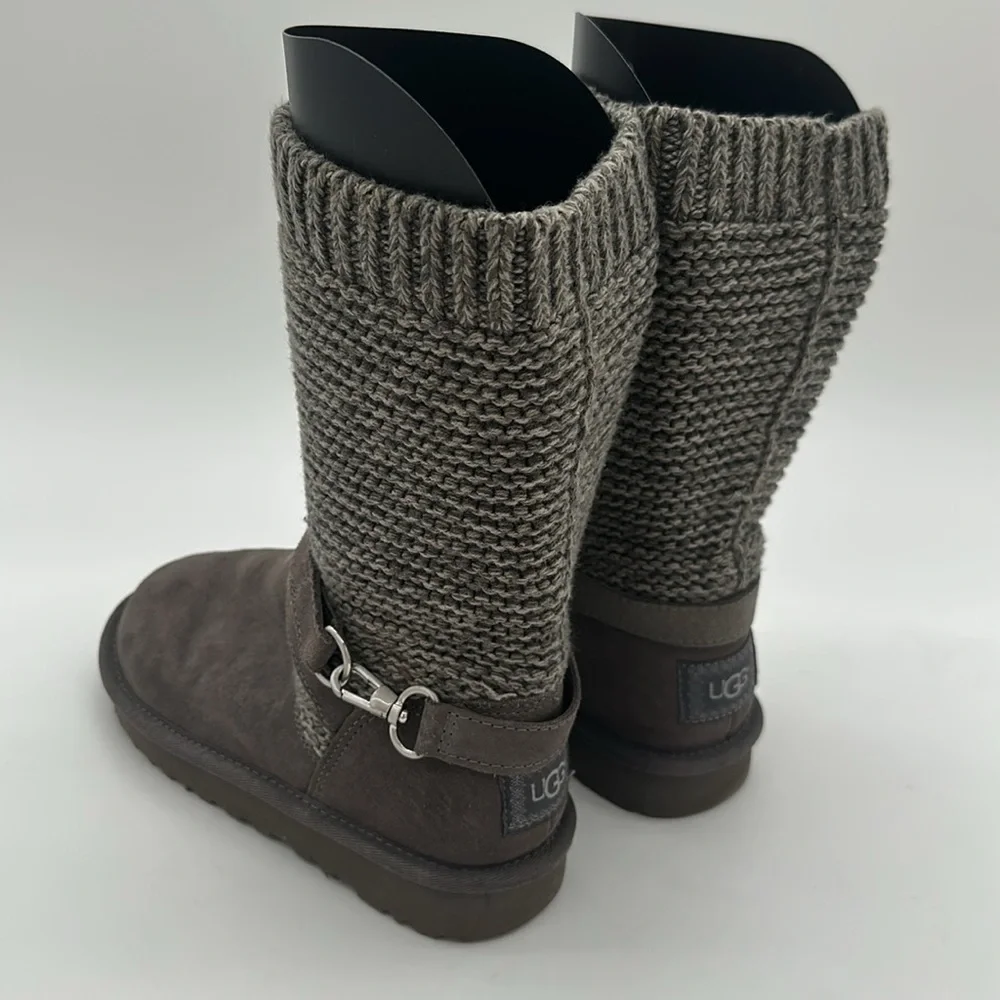UGG purl strap